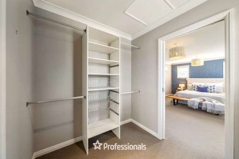 Photo of property in 14 Ronald Scott Grove, Riverstone Terraces, Upper Hutt, 5018