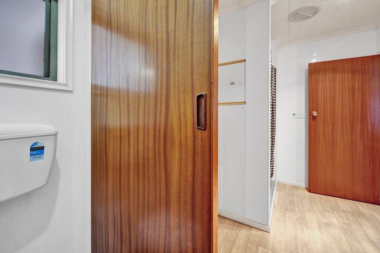 Photo of property in 16 High Street, Hawera, 4610