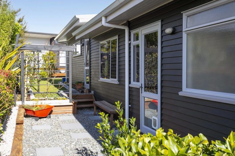 Photo of property in 63 Parekaawa Drive, Motuoapa, Turangi, 3382