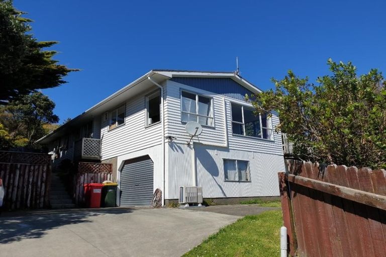 Photo of property in 121 Conclusion Street, Ascot Park, Porirua, 5024