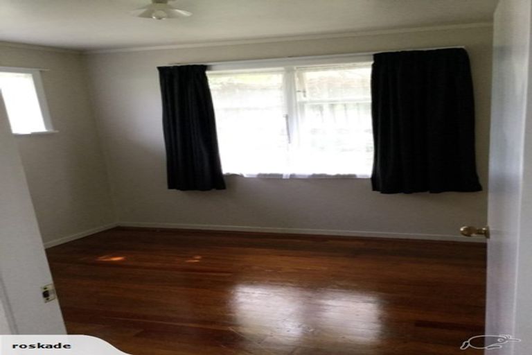 Photo of property in 10/331 Royal Road, Massey, Auckland, 0614