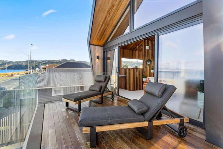 Photo of property in 239 The Esplanade, Petone, Lower Hutt, 5012