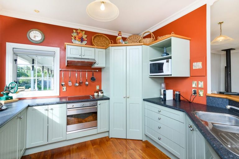 Photo of property in 32 Kent Avenue, Waitarere Beach, Levin, 5510