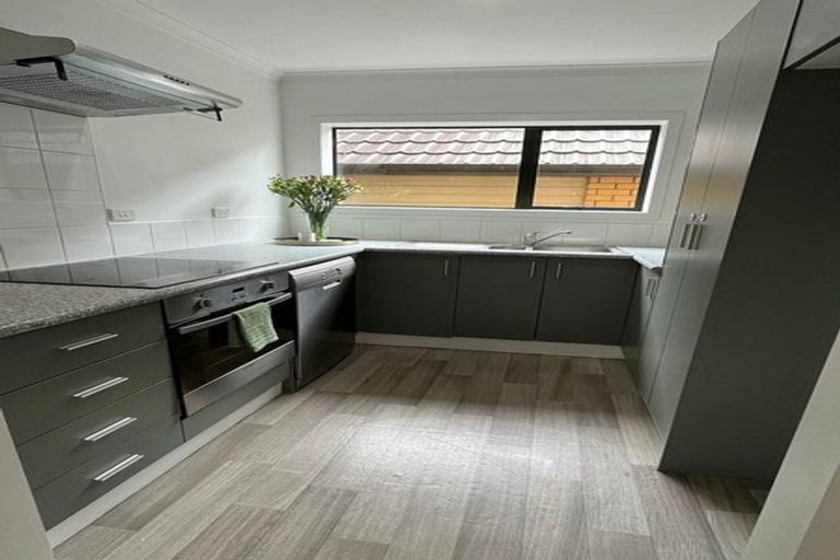 Photo of property in St Claire Village, 141/172 Mcleod Road, Te Atatu South, Auckland, 0610