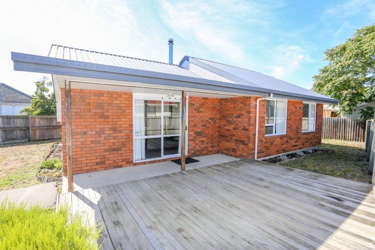 Photo of property in 190a Wainoni Road, Avondale, Christchurch, 8061