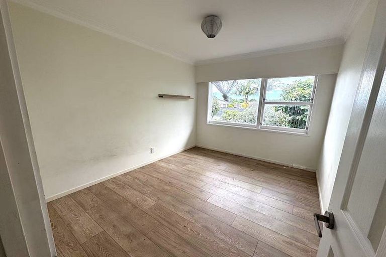 Photo of property in 5 Olena Avenue, Sunnyhills, Auckland, 2010