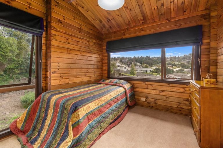 Photo of property in 34 Archers Road, Glenfield, Auckland, 0629