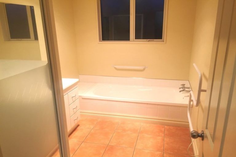 Photo of property in 24a Chesterfield Mews, Russley, Christchurch, 8042