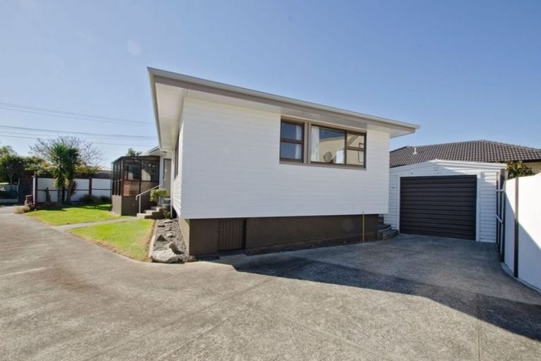 Photo of property in 204 Ngatai Road, Otumoetai, Tauranga, 3110