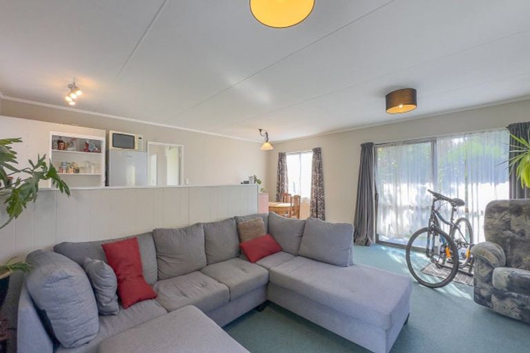 Photo of property in 6 Walton Place, Ngatea, 3503