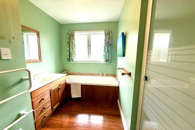 Photo of property in 37 Hudson Street, Bryndwr, Christchurch, 8053