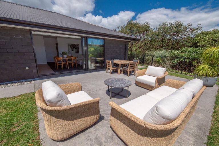 Photo of property in 9 Loke Crescent, Coopers Beach, 0420