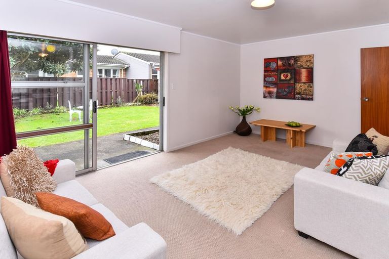 Photo of property in 2/295 Great South Road, Manurewa, Auckland, 2102
