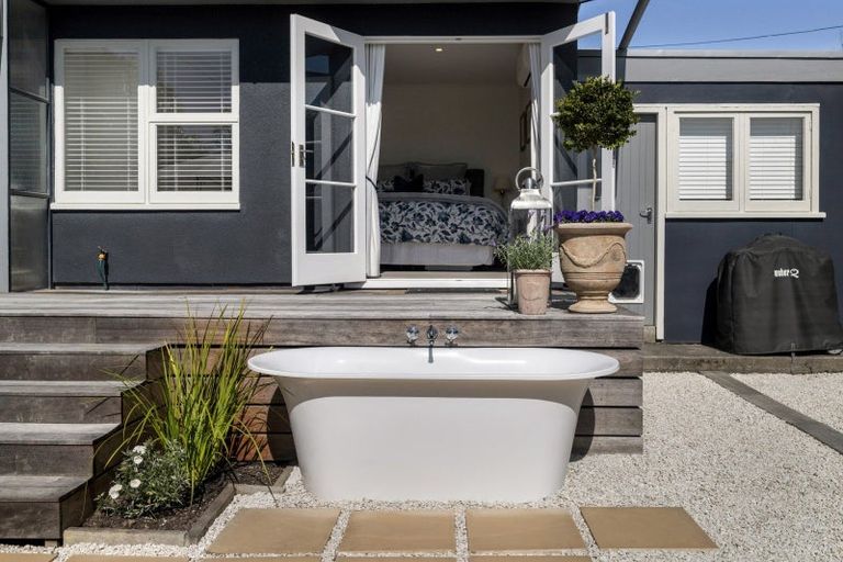 Photo of property in 1/31a Campbell Street, Havelock North, 4130