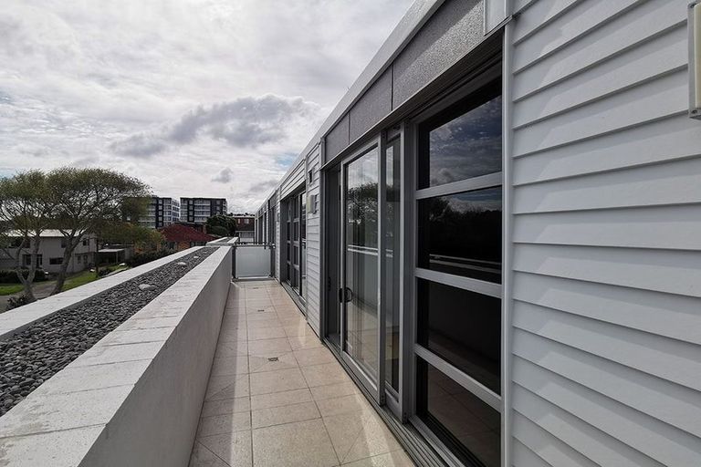 Photo of property in Maison Apartments, 212/16 Huron Street, Takapuna, Auckland, 0622