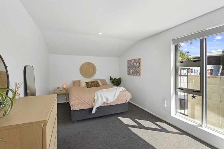 Photo of property in 89b Memorial Avenue, Ilam, Christchurch, 8053