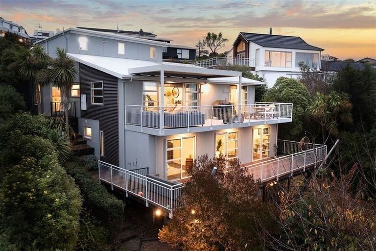 Photo of property in 4 Patchett Place, Cashmere, Christchurch, 8022