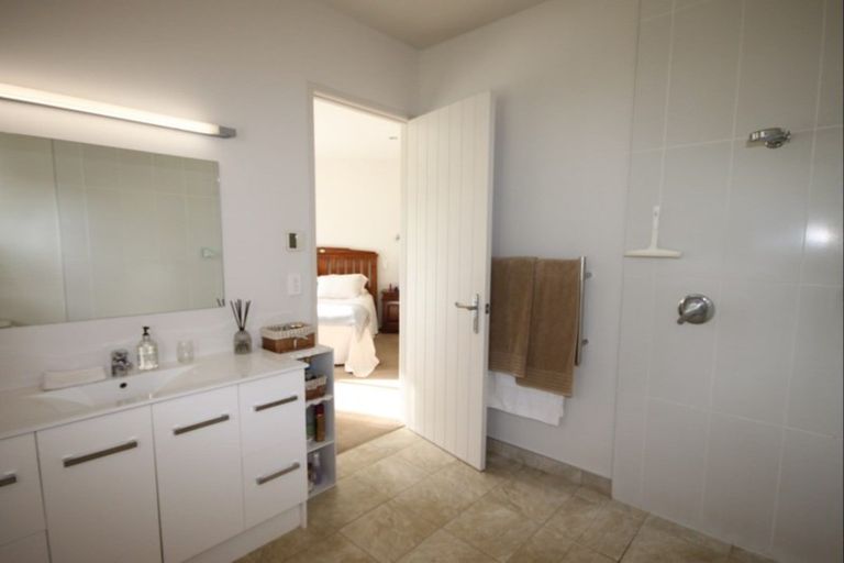 Photo of property in 69 Tangiteroria Lane, Pauanui, Hikuai, 3579