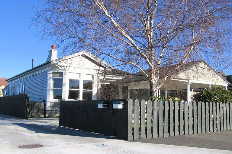 Photo of property in 26 Albert Street, Palmerston North, 4414