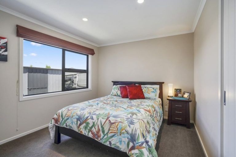 Photo of property in 59 Rosalie Terrace, Kelvin Grove, Palmerston North, 4414