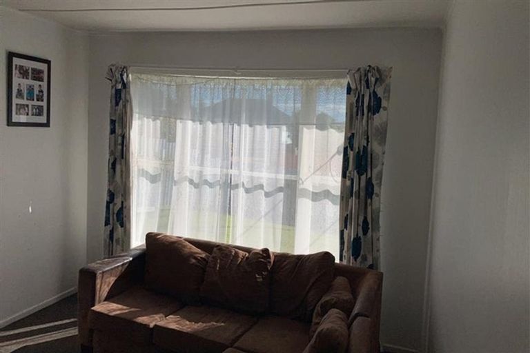 Photo of property in 18 Crown Crescent, Otara, Auckland, 2023