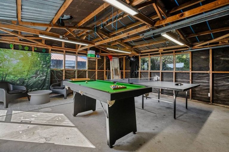 Photo of property in 65 Queens Road, Waikanae Beach, Waikanae, 5036