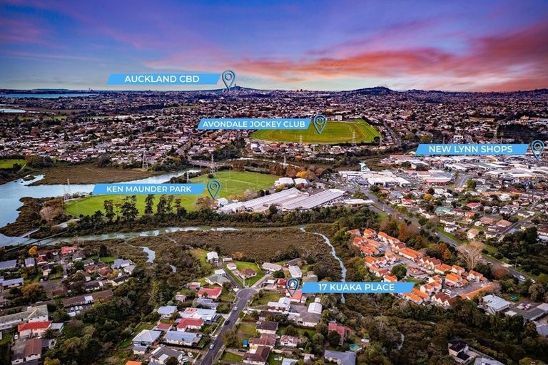 Photo of property in 17 Kuaka Place, New Lynn, Auckland, 0600