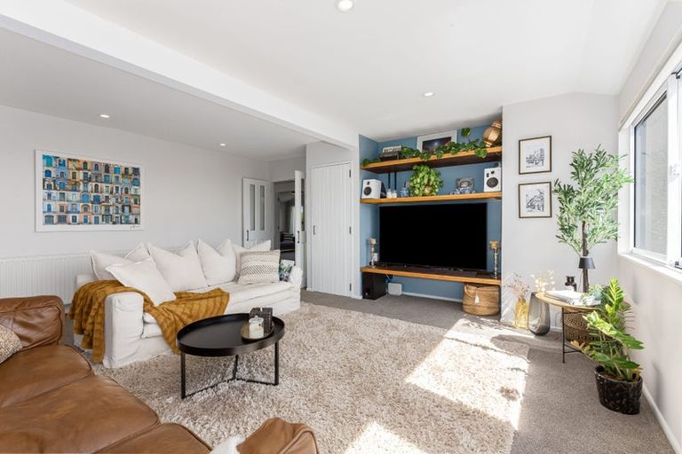 Photo of property in 120a Motuhara Road, Plimmerton, Porirua, 5026