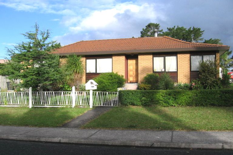 Photo of property in 104 Glen Road, Ranui, Auckland, 0612