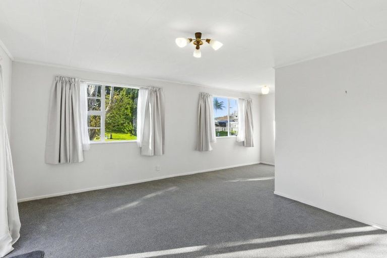 Photo of property in 35a Tui Road, Raumati Beach, Paraparaumu, 5032