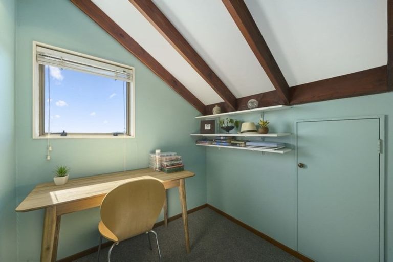 Photo of property in 1 Haunui Way, Pukerua Bay, 5026