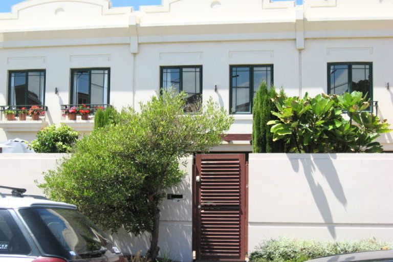 Photo of property in 3/9 Burgess Street, Sumner, Christchurch, 8081