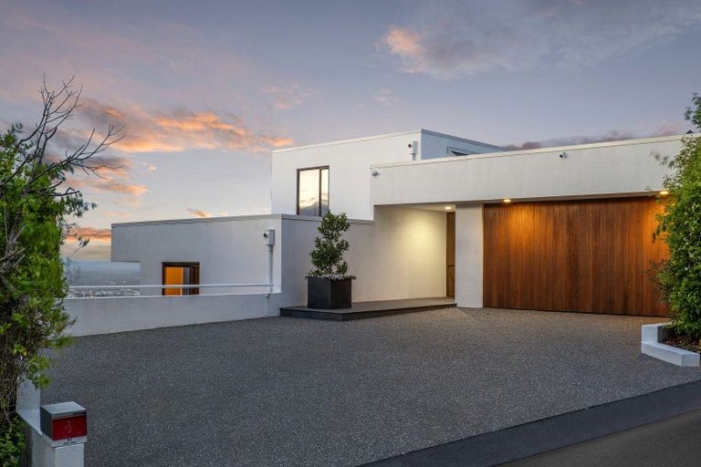 Photo of property in 3 Allom Lane, Cashmere, Christchurch, 8022