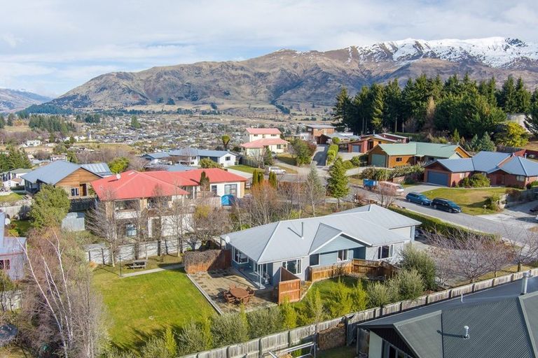 Photo of property in 3 Hillview Place, Wanaka, 9305