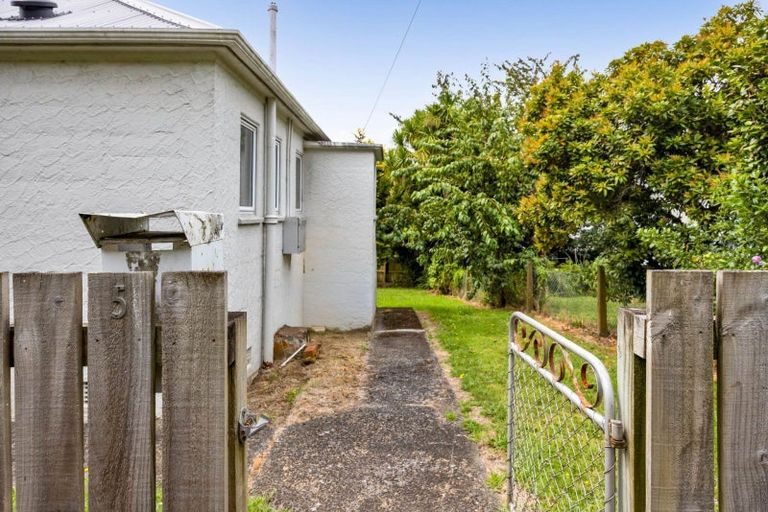 Photo of property in 6 Mill Road, New Plymouth, 4310
