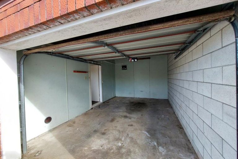 Photo of property in 43a Lismore Street, Strandon, New Plymouth, 4312