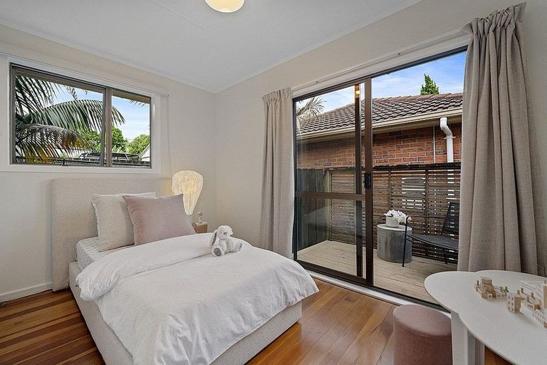 Photo of property in 23 Tripoli Road, Panmure, Auckland, 1072