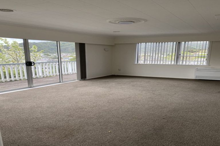 Photo of property in 24 Mimihau Grove, Wainuiomata, Lower Hutt, 5014