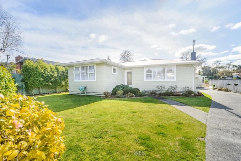 Photo of property in 10 Bond Street, Marton, 4710