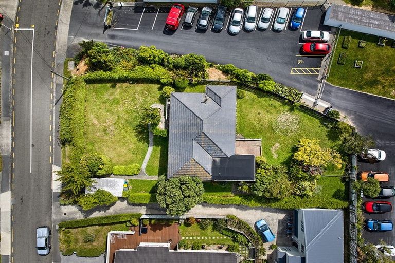 Photo of property in 56 Ranui Terrace, Tawa, Wellington, 5028