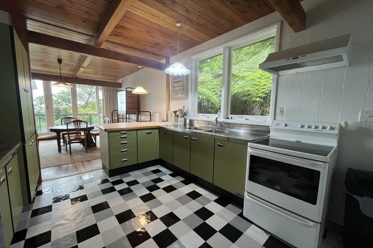 Photo of property in 34 Nikau Street, Eastbourne, Lower Hutt, 5013