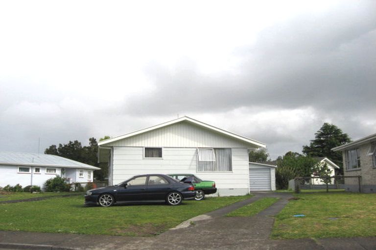 Photo of property in 7 Joanne Place, Rosehill, Papakura, 2113