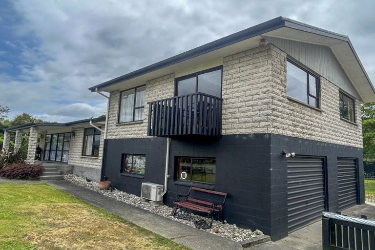 Photo of property in 13 Andersen Street, Reefton, 7830