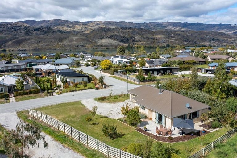 Photo of property in 17 Missy Crescent, Mount Pisa, Cromwell, 9383