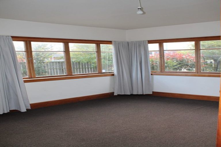 Photo of property in 14 Straven Road, Riccarton, Christchurch, 8011