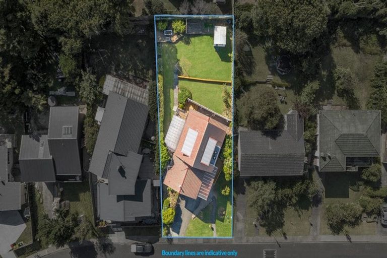 Photo of property in 36 Compton Street, Hillcrest, Auckland, 0627