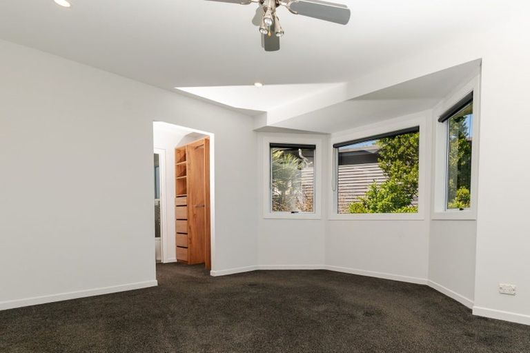 Photo of property in 35 Pleasant Road, Glen Eden, Auckland, 0602