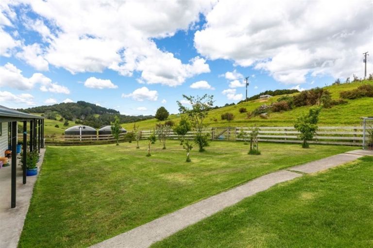 Photo of property in 237 J V Grant Road, Wellsford, 0973