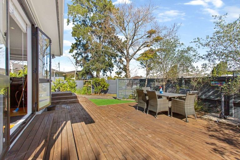 Photo of property in 7 Lyren Place, Half Moon Bay, Auckland, 2012