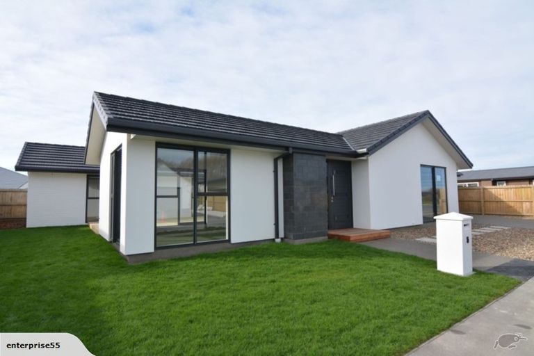 Photo of property in 5 Ciaran Close, Broomfield, Christchurch, 8042